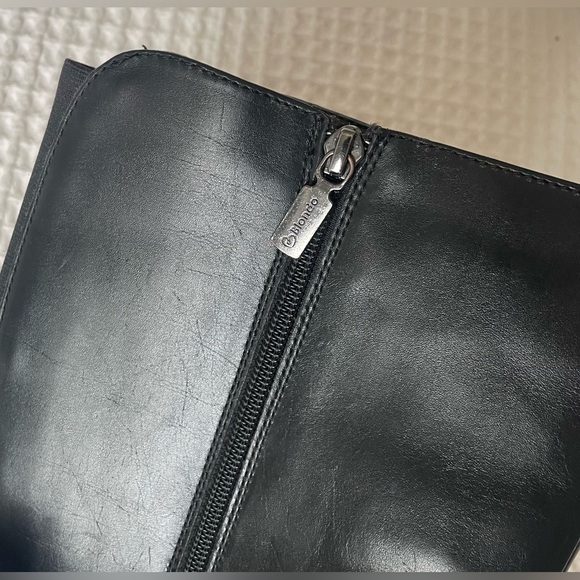 Blondo women's tall leather boots, low heel. - Picture 5 of 13